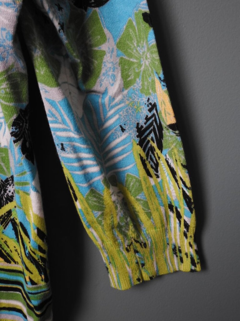 2/$22 Joseph A. Colorful Buttoned-Down Sweater Cardigan, Women's Size XL - Picture 3 of 6